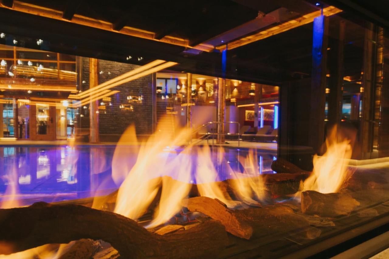 Ortner'S Resort Бад-Фюссинг Экстерьер фото The fireplace at the lobby